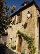 Charming old stone cottage in village centre short walk to shops, restaurants and river.